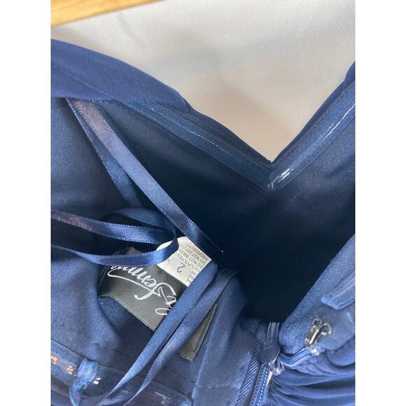 La Femme Off Shoulder Jersey Gown Navy size 2 - Picture 6 of 8